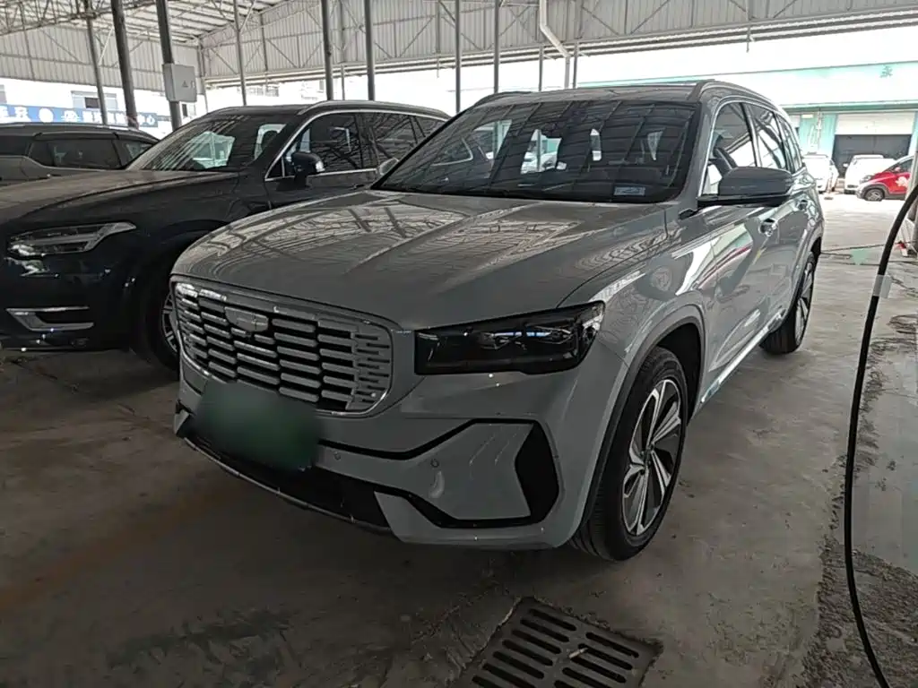 Geely Xingyue L 2022 — фото 1