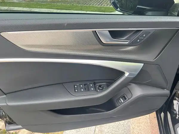 Audi A6L 2020