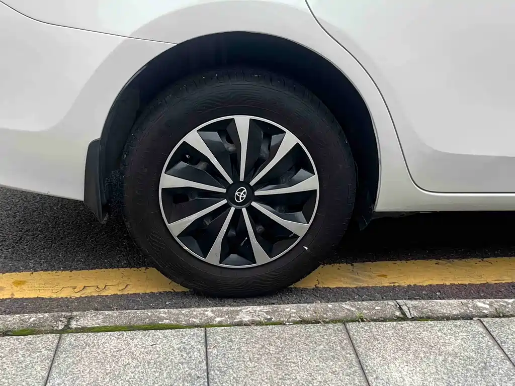 Toyota Levin 2016 — фото 17