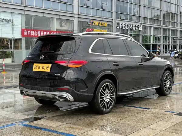 Mercedes-Benz GLC 2023