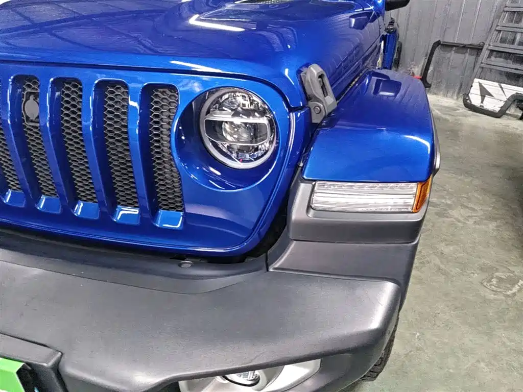 Jeep Wrangler 2020 — фото 24