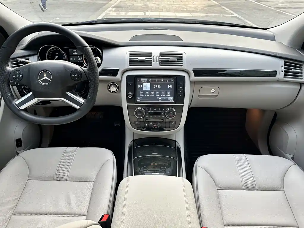 Mercedes-Benz R-Class 2018 — фото 6