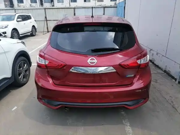 Nissan Tiida 2019