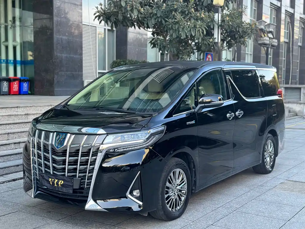 Toyota Alphard 2021 — фото 1