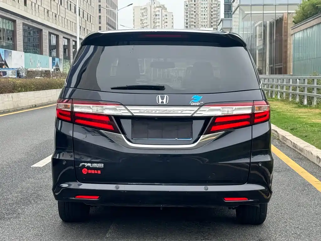 Honda Odyssey 2015 — фото 5