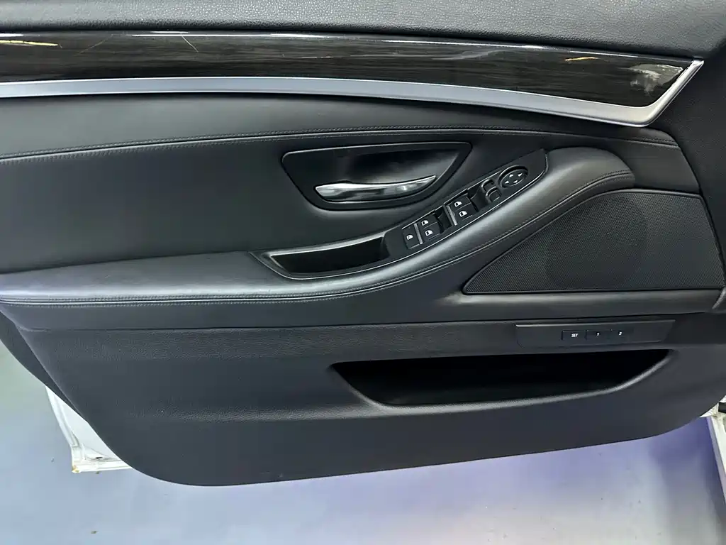 BMW 5 Series 2015