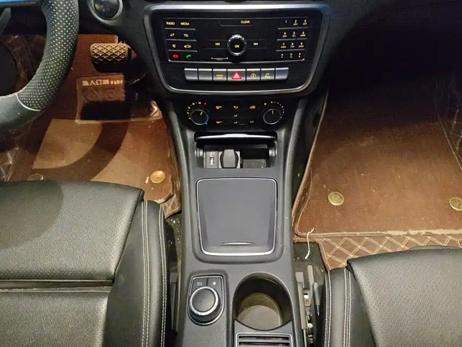 Mercedes-Benz GLA 2019 — фото 16