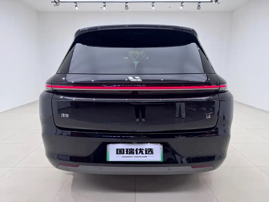 Li Auto Li L8 2025