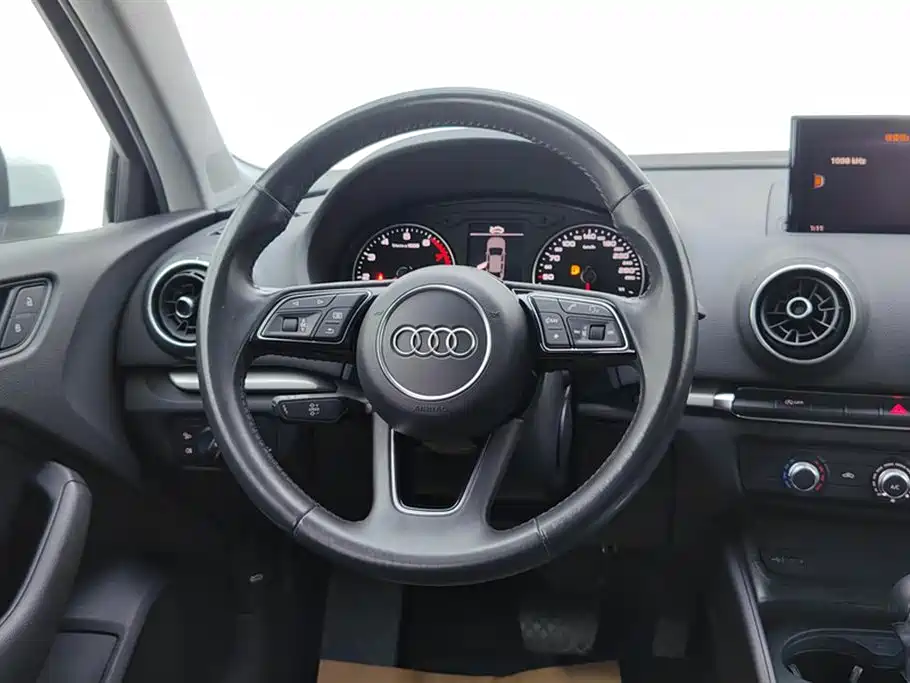 Audi A3 2021 — фото 15