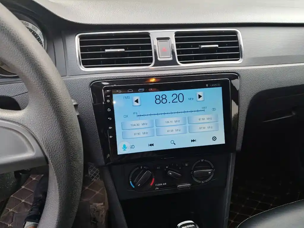 Skoda Rapid Spaceback 2019 — фото 13