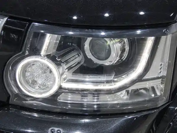 Land Rover Discovery 2015