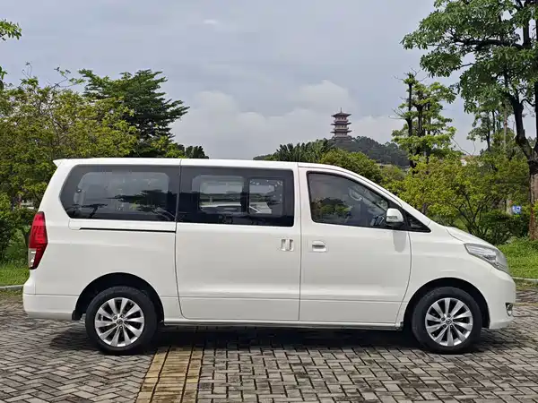 Dongfeng Fengxing CM7 2018