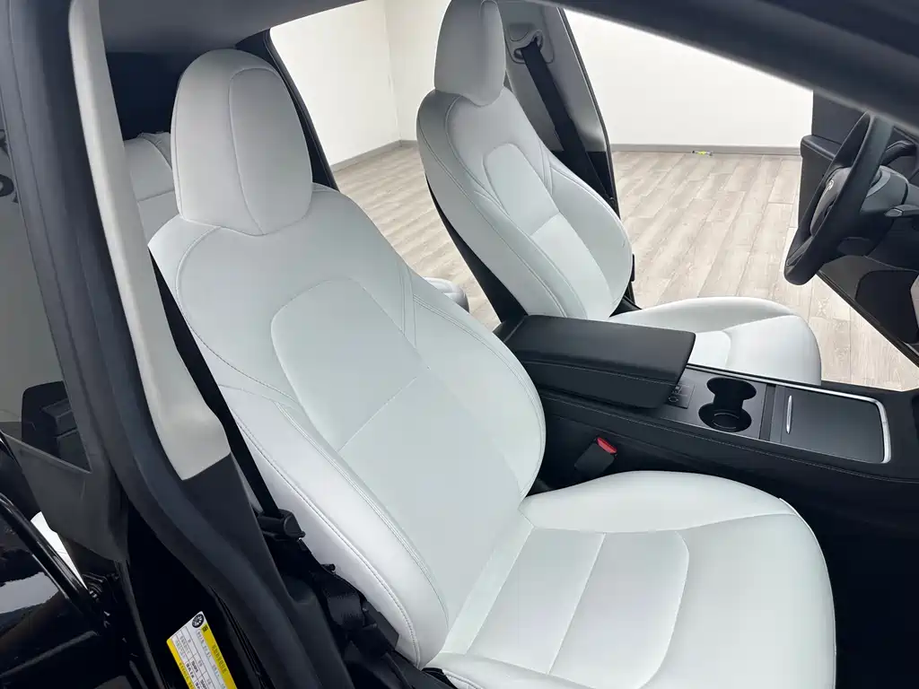 Tesla Model Y 2023 — фото 19