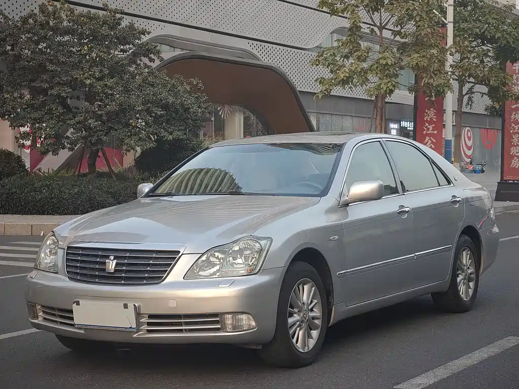 Toyota Crown 2007 — фото 1