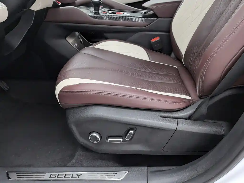 Geely Xingyue L 2023 — фото 20