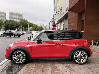 MINI MINI 2019