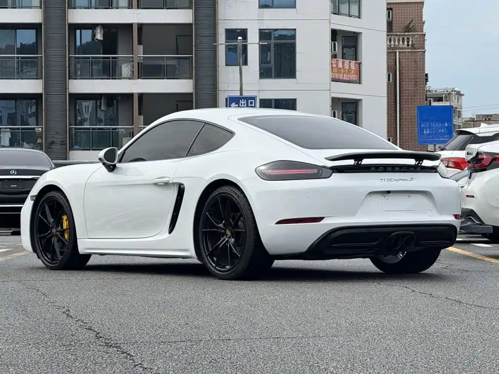 Porsche 718 2018 — фото 9