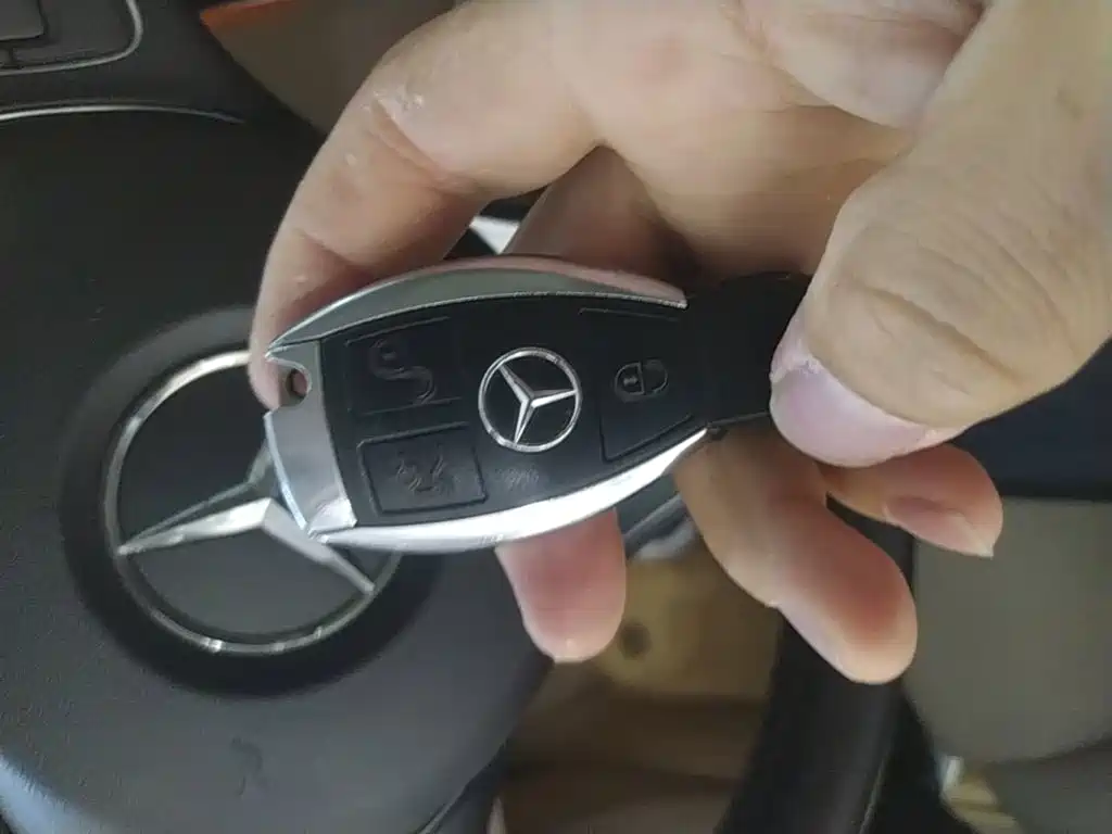 Mercedes-Benz GLC 2018 — фото 17