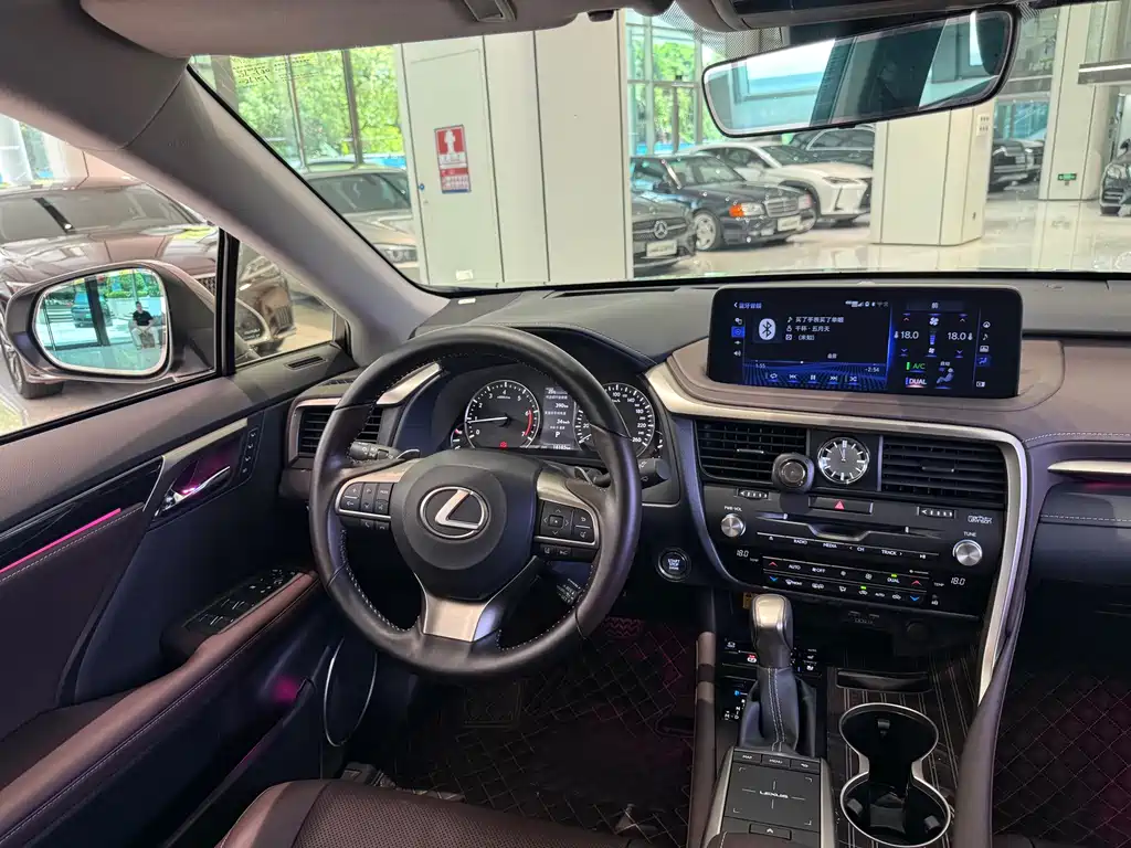 Lexus RX 2022 — фото 17