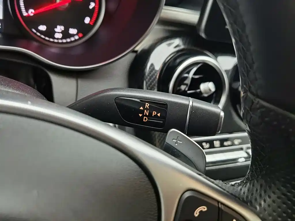 Mercedes-Benz C-Class 2018 — фото 13