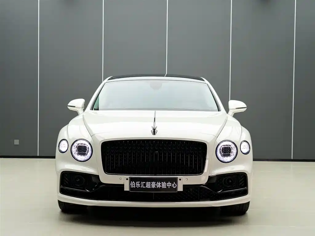 Bentley Flying Spur 2023 — фото 5