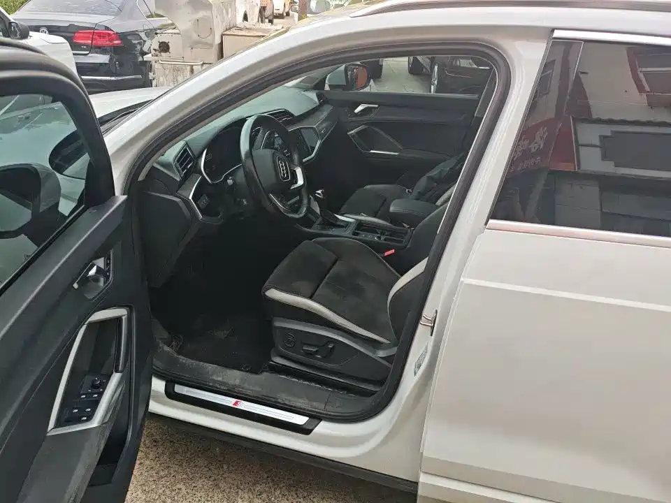 Audi Q3 2023