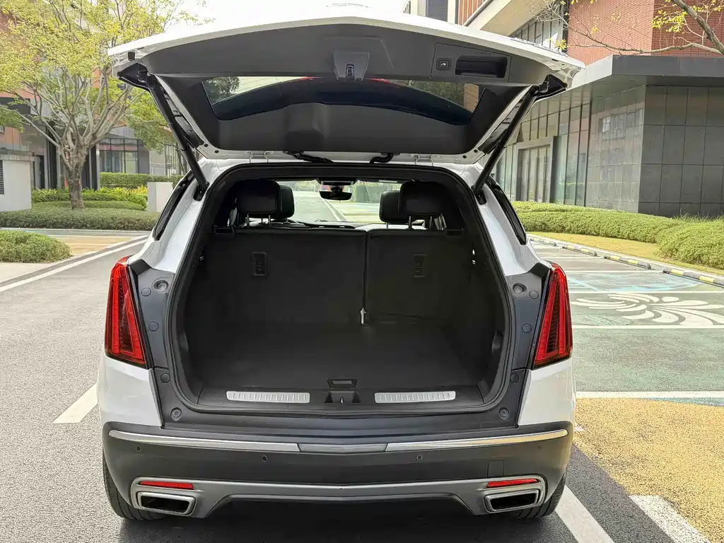 Cadillac XT5 2020 — фото 15