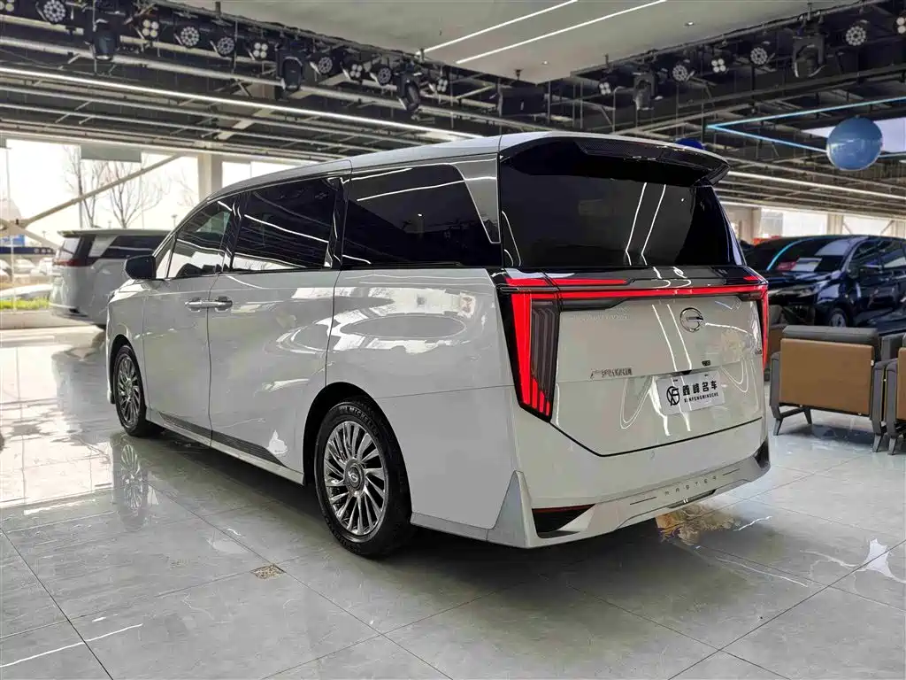 GAC Motor Trumpchi M8 2023 — фото 31