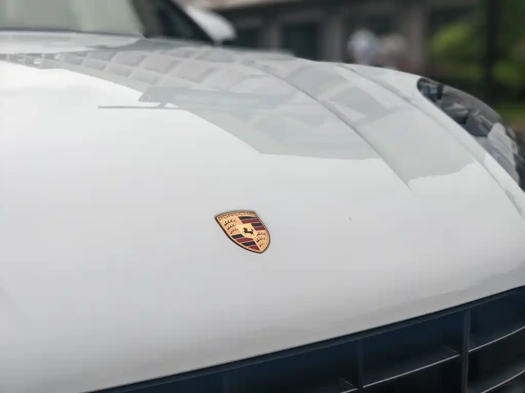 Porsche Macan 2015 — фото 16