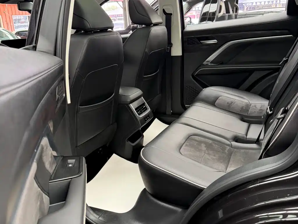 Haval H6 2023 — фото 13