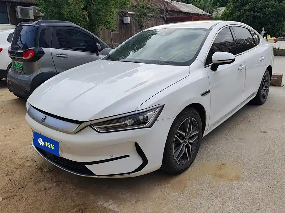BYD Qin PLUS 2021 — фото 1