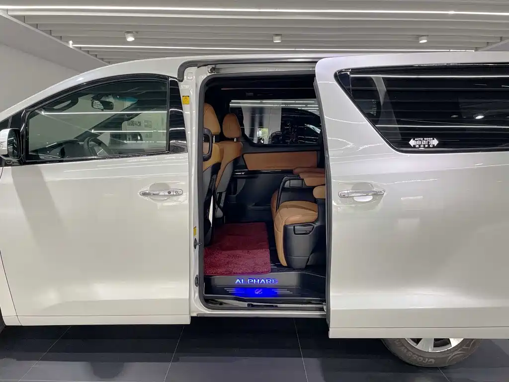 Toyota Alphard 2015 — фото 15