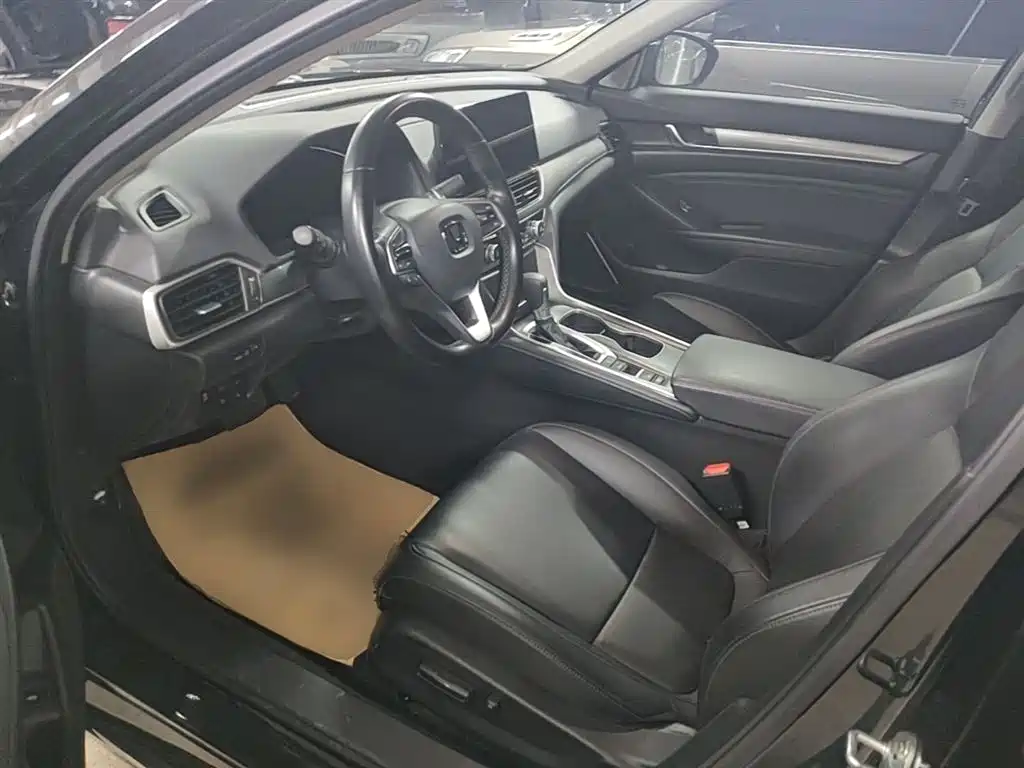 Honda Accord 2021 — фото 16