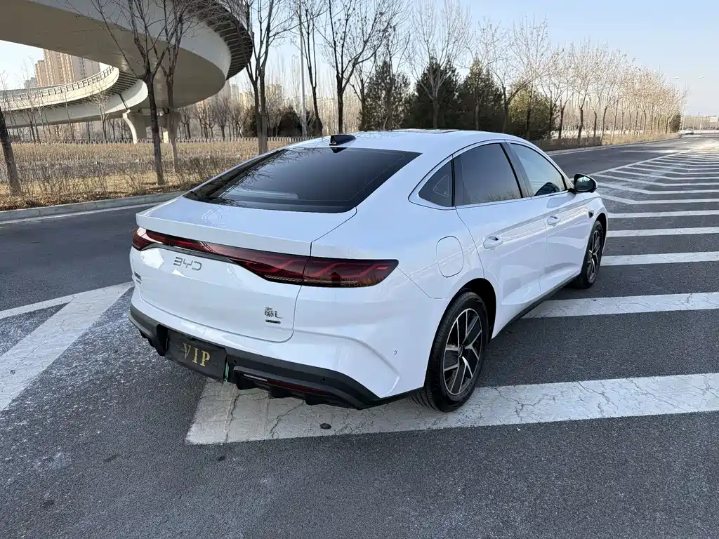 BYD Qin L 2025 — фото 10