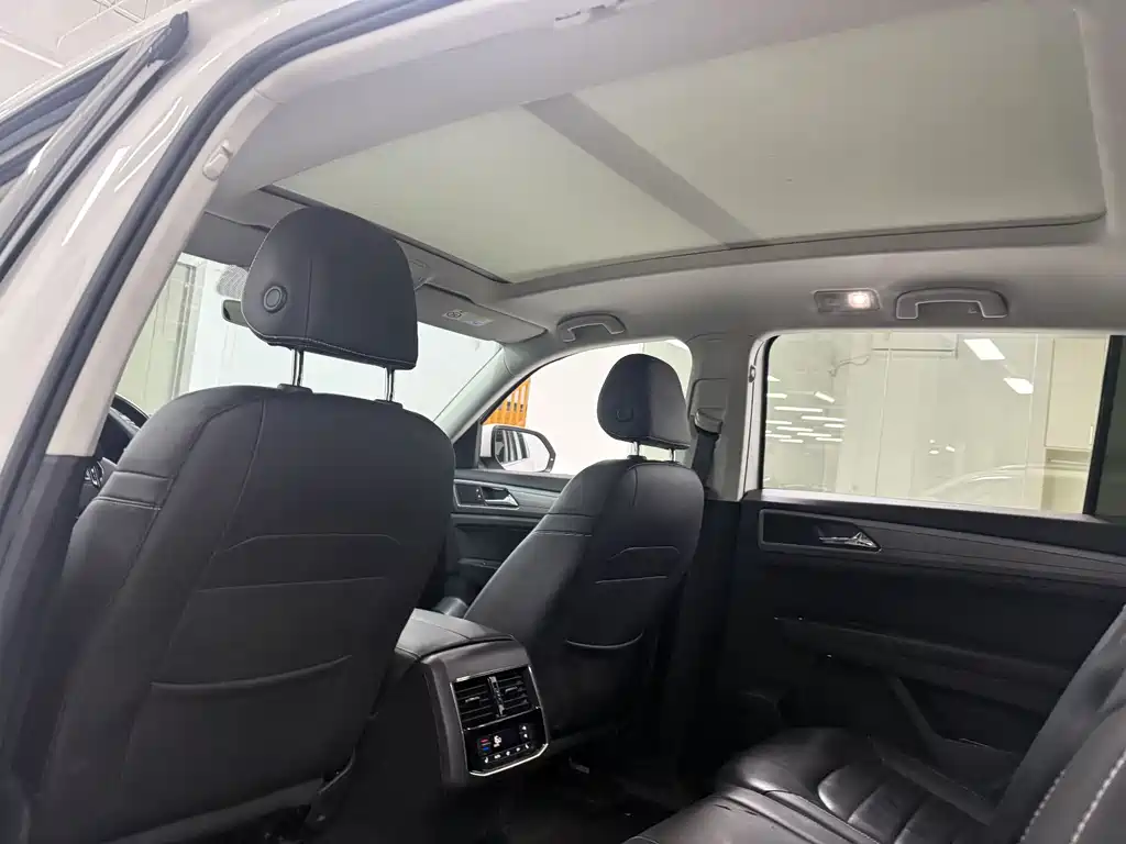 Volkswagen Teramont 2018 — фото 13