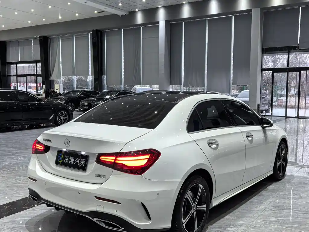 Mercedes-Benz A-Class 2024 — фото 16