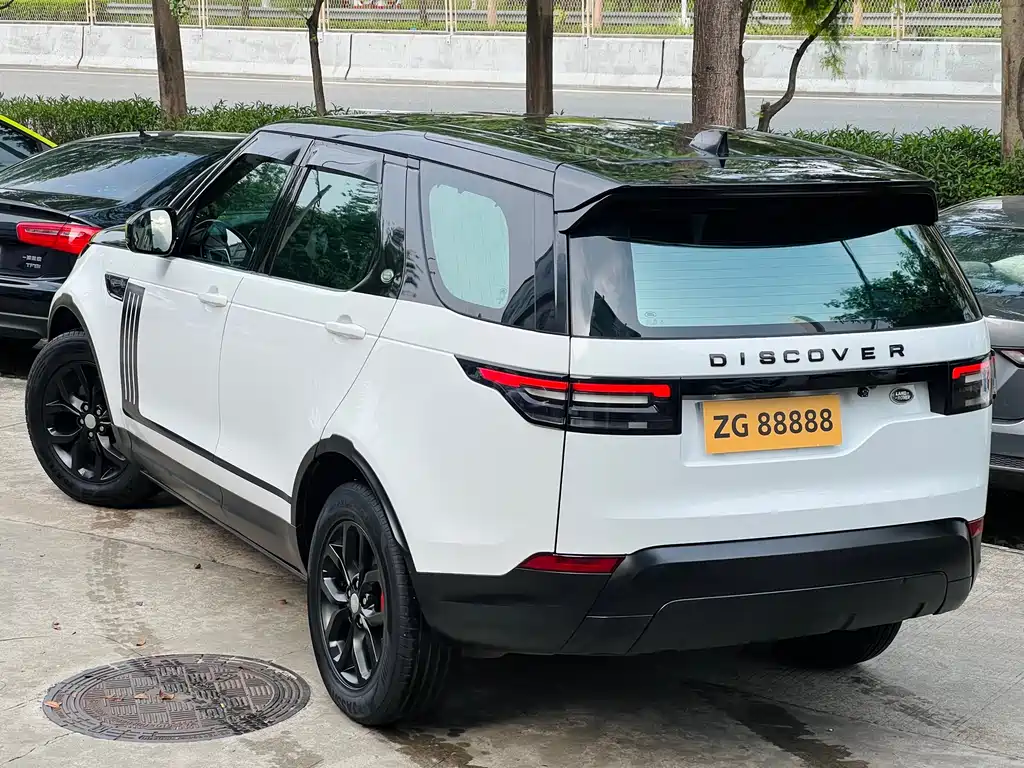 Land Rover Discovery 2018 — фото 5