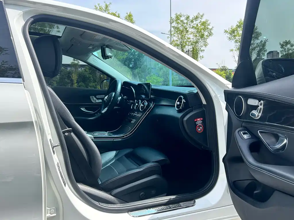Mercedes-Benz C-Class 2020 — фото 11