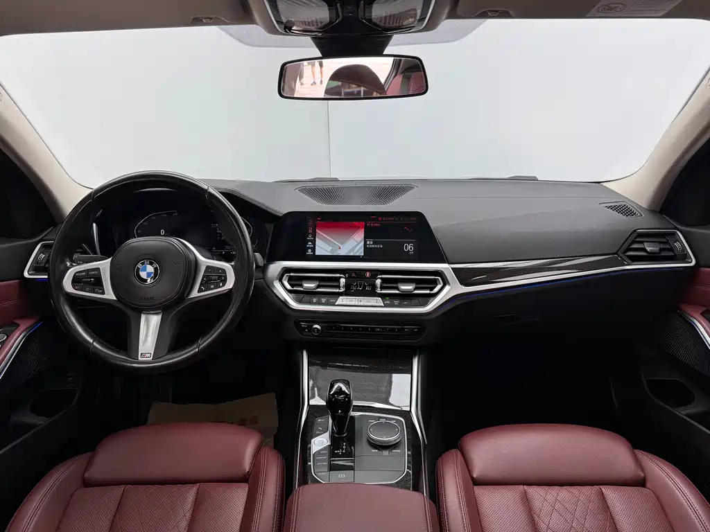 BMW 3 Series 2022 — фото 18
