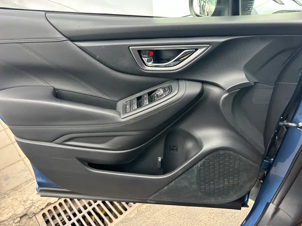 Subaru Forester 2019 — фото 11