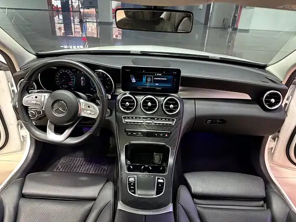 Mercedes-Benz C-Class 2021