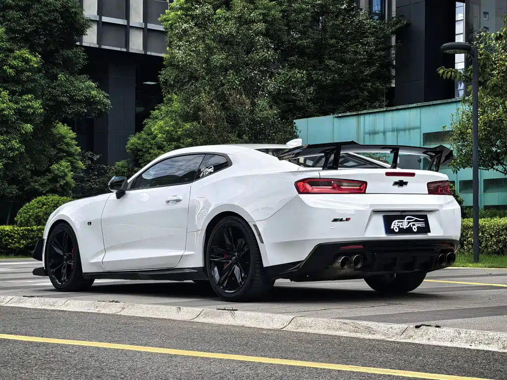 Chevrolet Camaro 2018 — фото 18