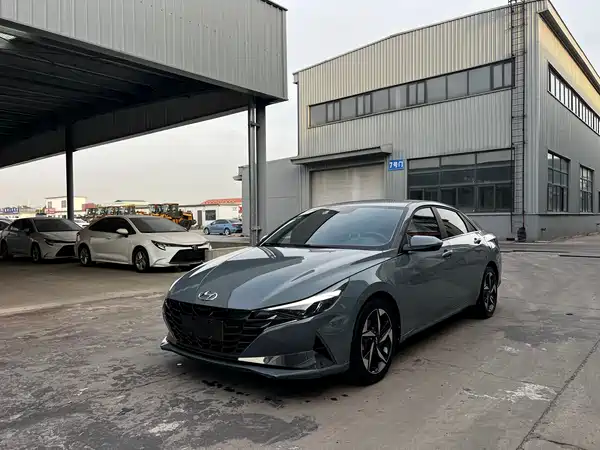Hyundai Elantra 2021