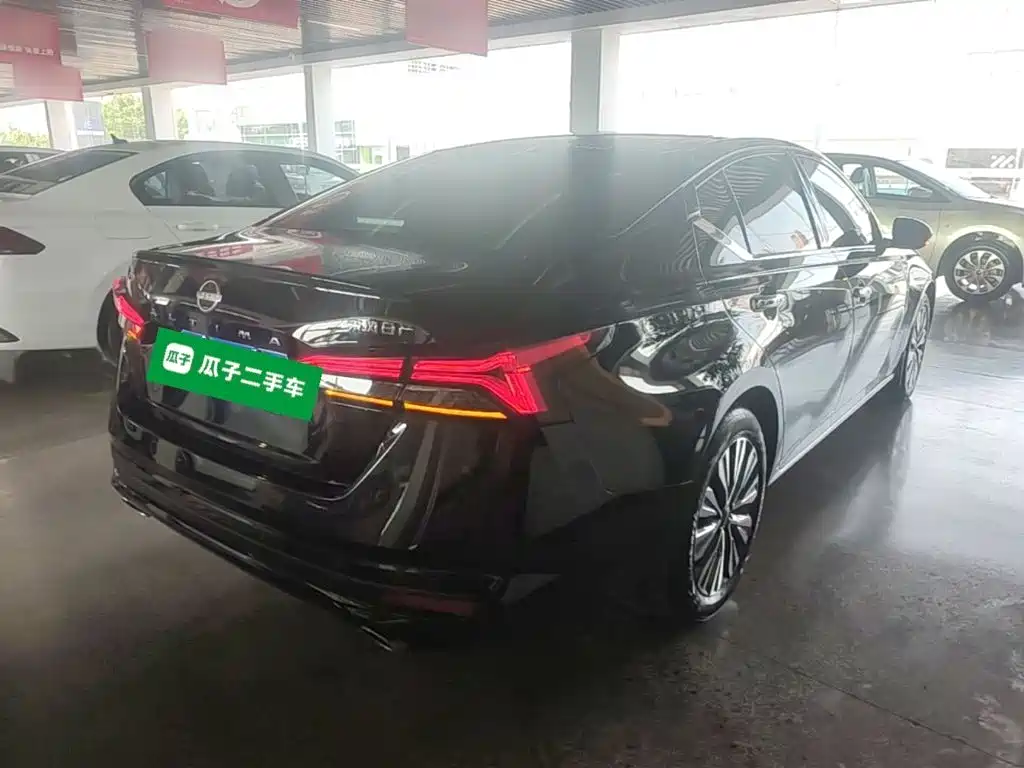 Nissan Teana 2024