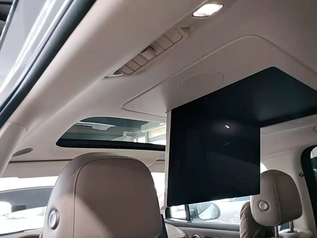 Li Auto i8 2025 — фото 18