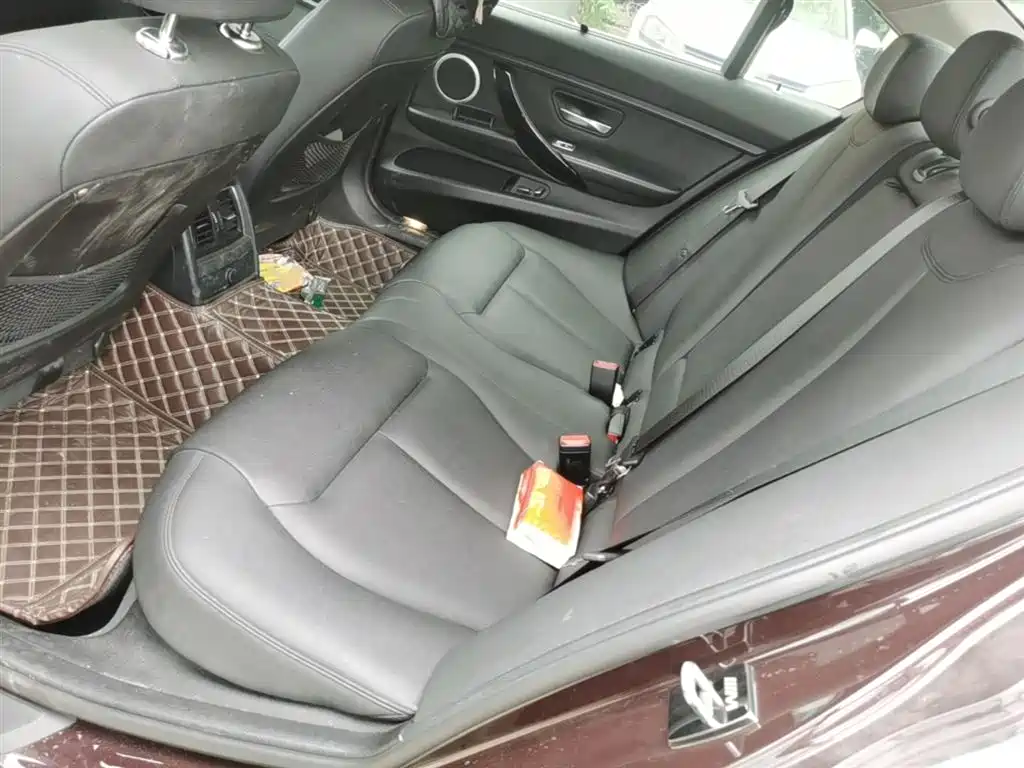 BMW 3 Series 2016 — фото 17