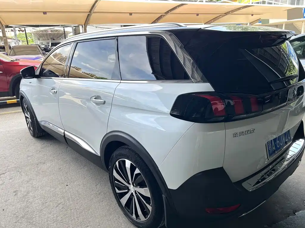 Peugeot 5008 2017 — фото 7