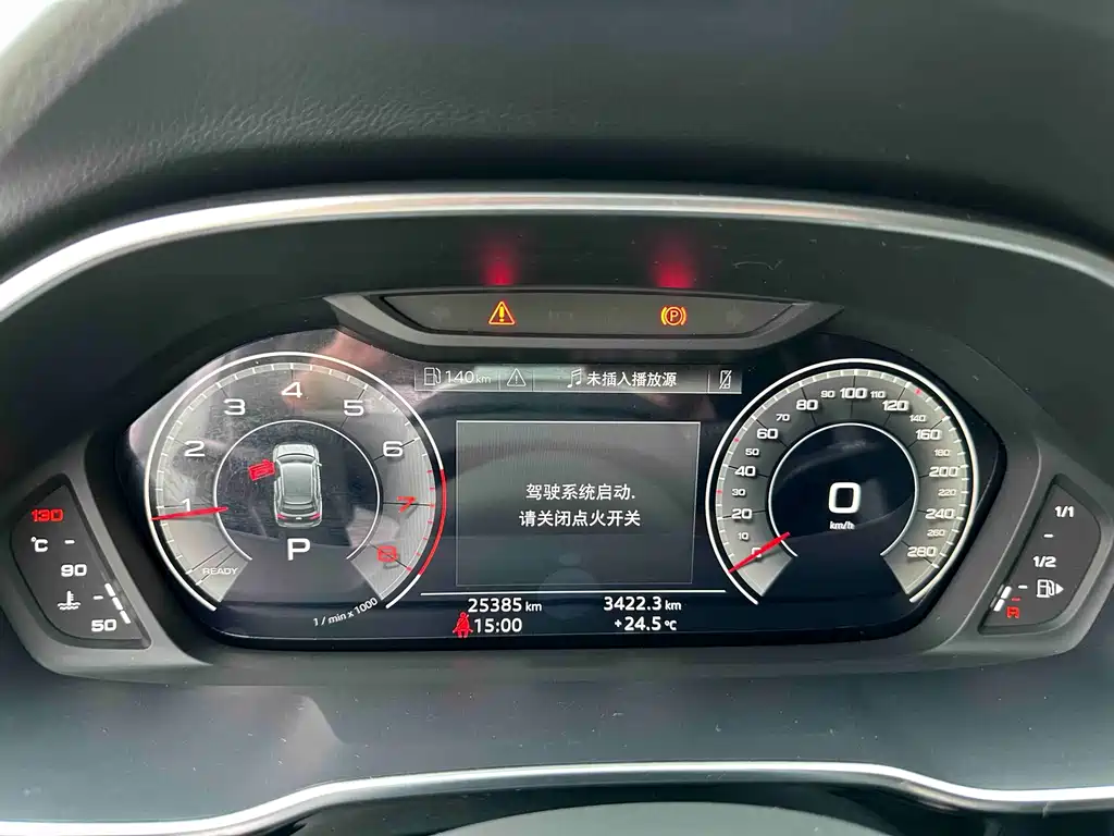Audi Q3 2022 — фото 15
