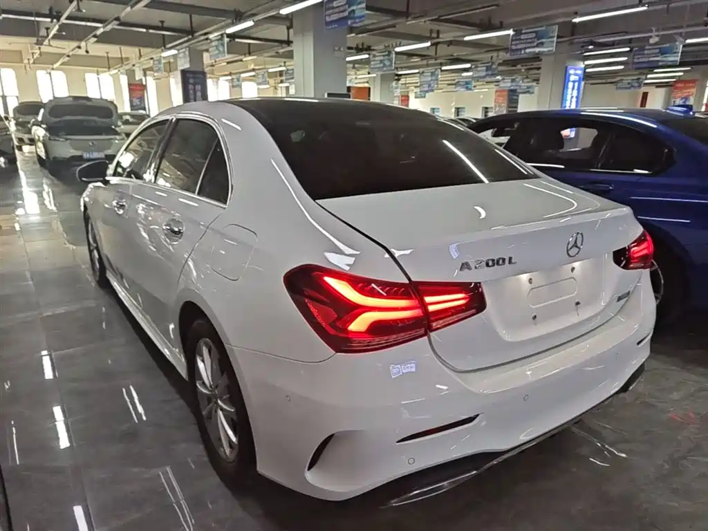 Mercedes-Benz A-Class 2020 — фото 5