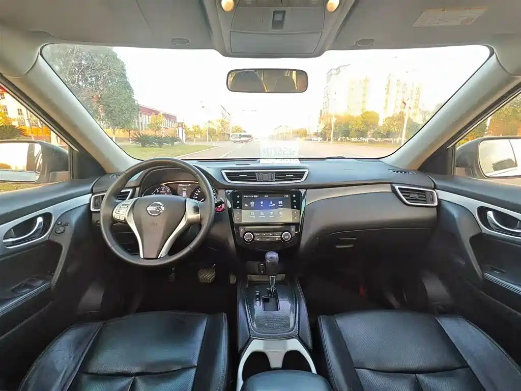 Nissan X-Trail 2015 — фото 10